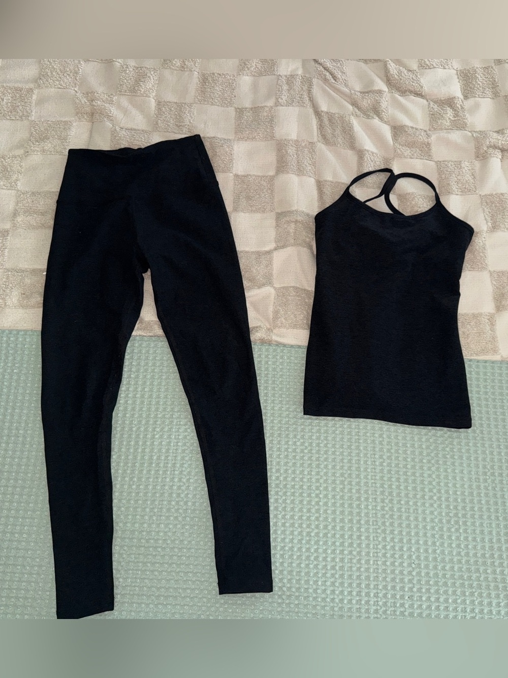 Beyond Yoga black Spacedye activewear set size Small